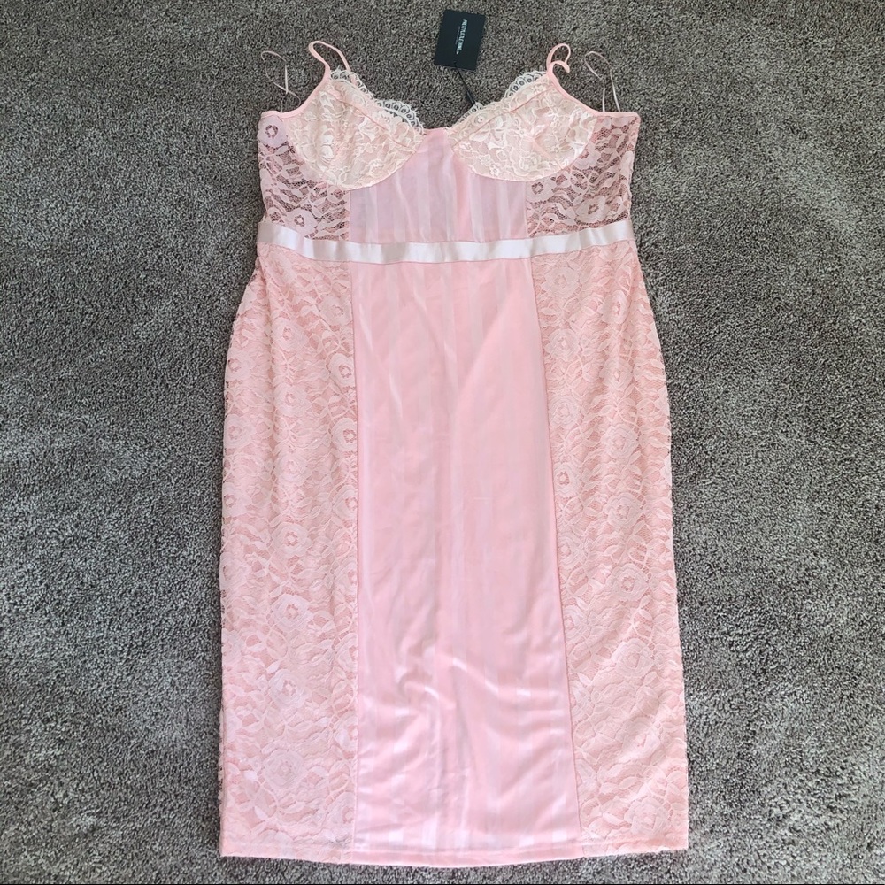 Plus Pink Lace satin dress with zipper in the back